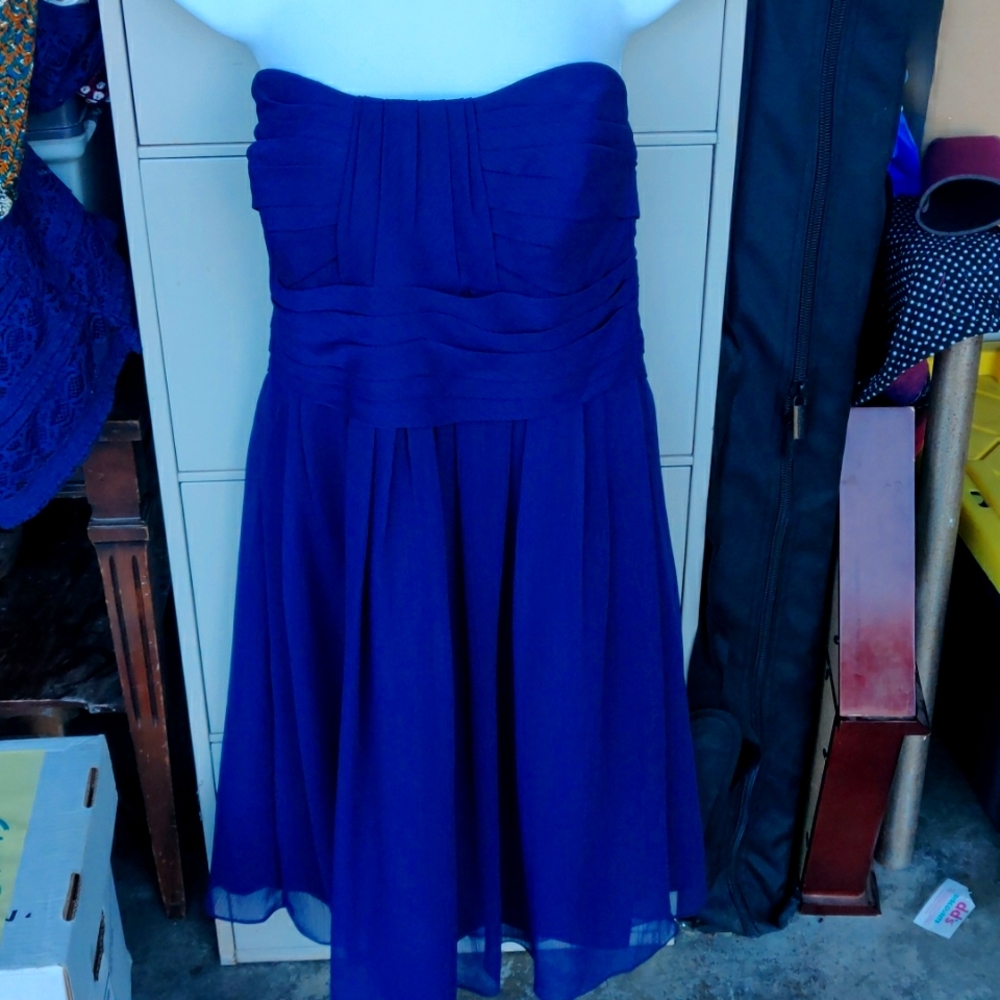 Strapless navy blue dress